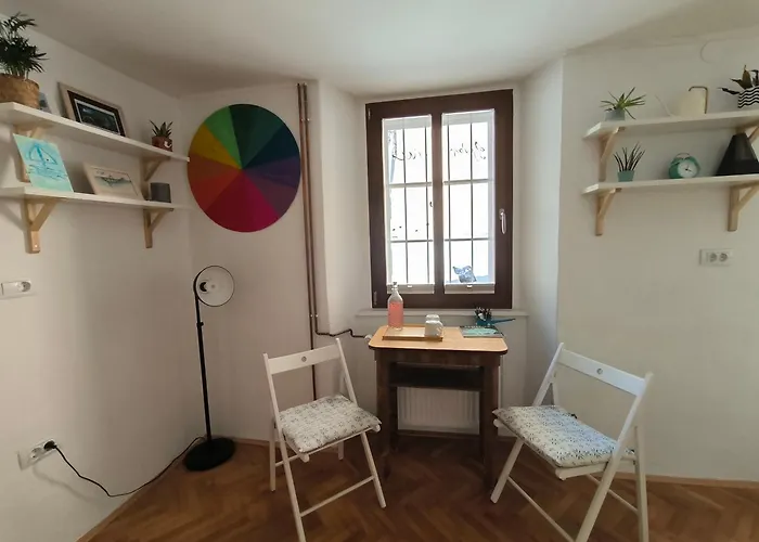 Δωμάτια σε οικογενειακή κατοικία Glasbeni Atelje Tri Pticice *